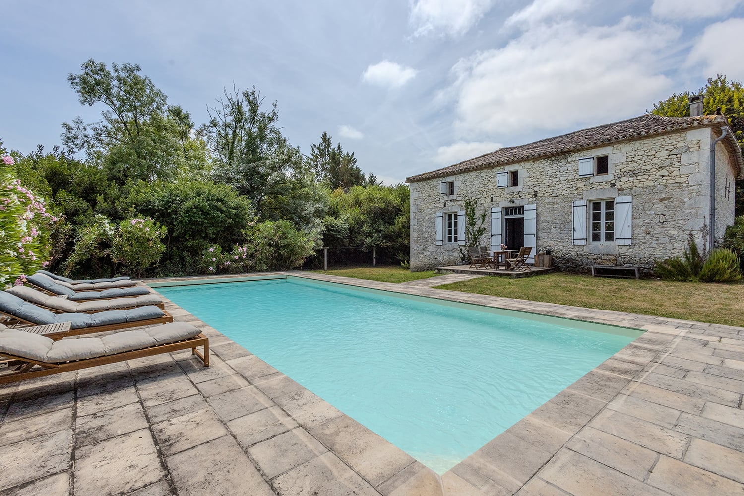 Maison de vacances à Plaisance avec piscine privée Maison de vacances à Plaisance avec piscine privée