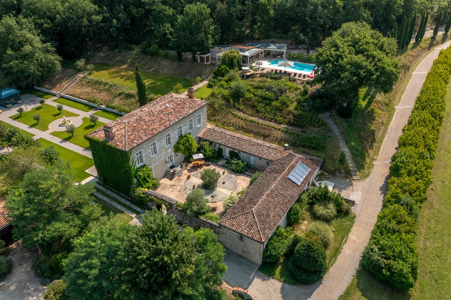 Maison de vacances à Damiatte avec piscine privée Maison de vacances à Damiatte avec piscine privée